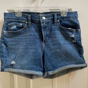 Levi’s junior’s distressed denim shorts like new